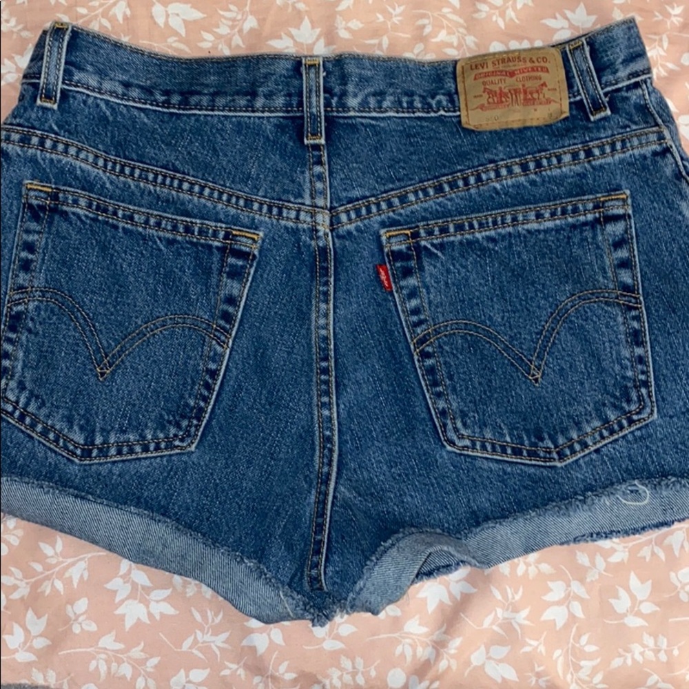 LEVI high waisted denim shorts